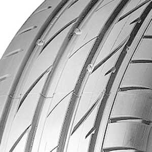 Maxxis Victra Sport 5 225/35-R19 88Y